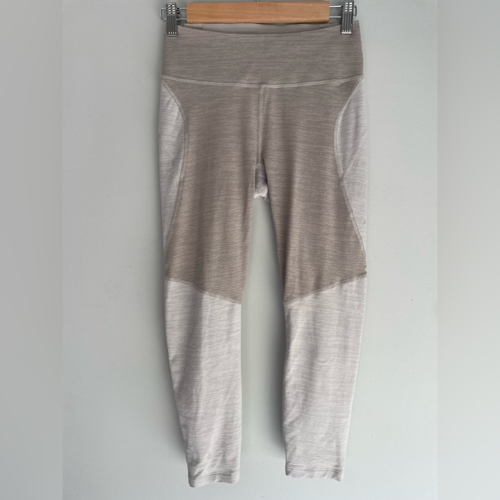 Outdoor voices tech sweat two tone colorblock 7/8 leggings - Picture 4 of 14